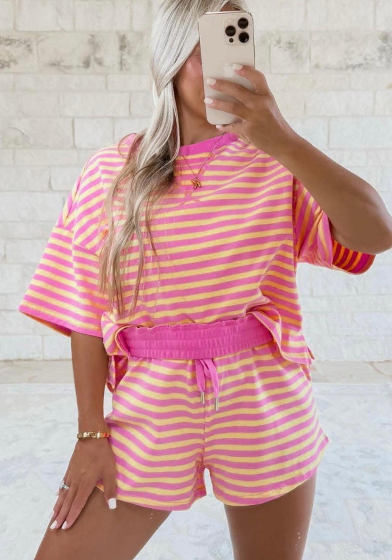 strawb banana striped set