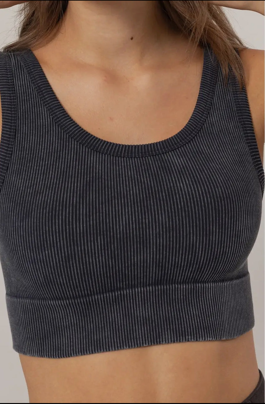 black / washed seamless cropped tank