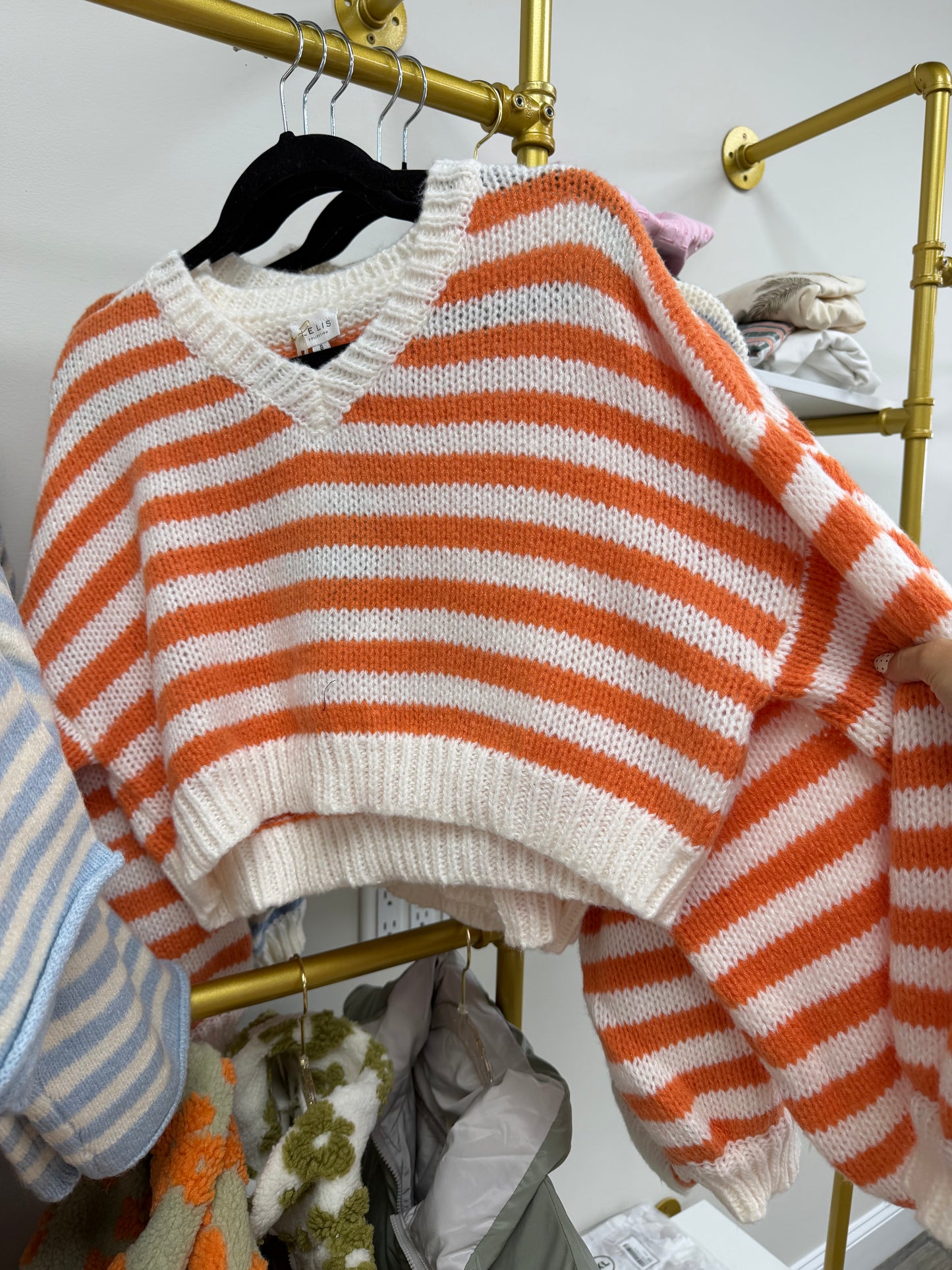 CROPPED STRIPED SWEATERS