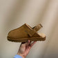 TAN SLIPPERS SIZE 6/37