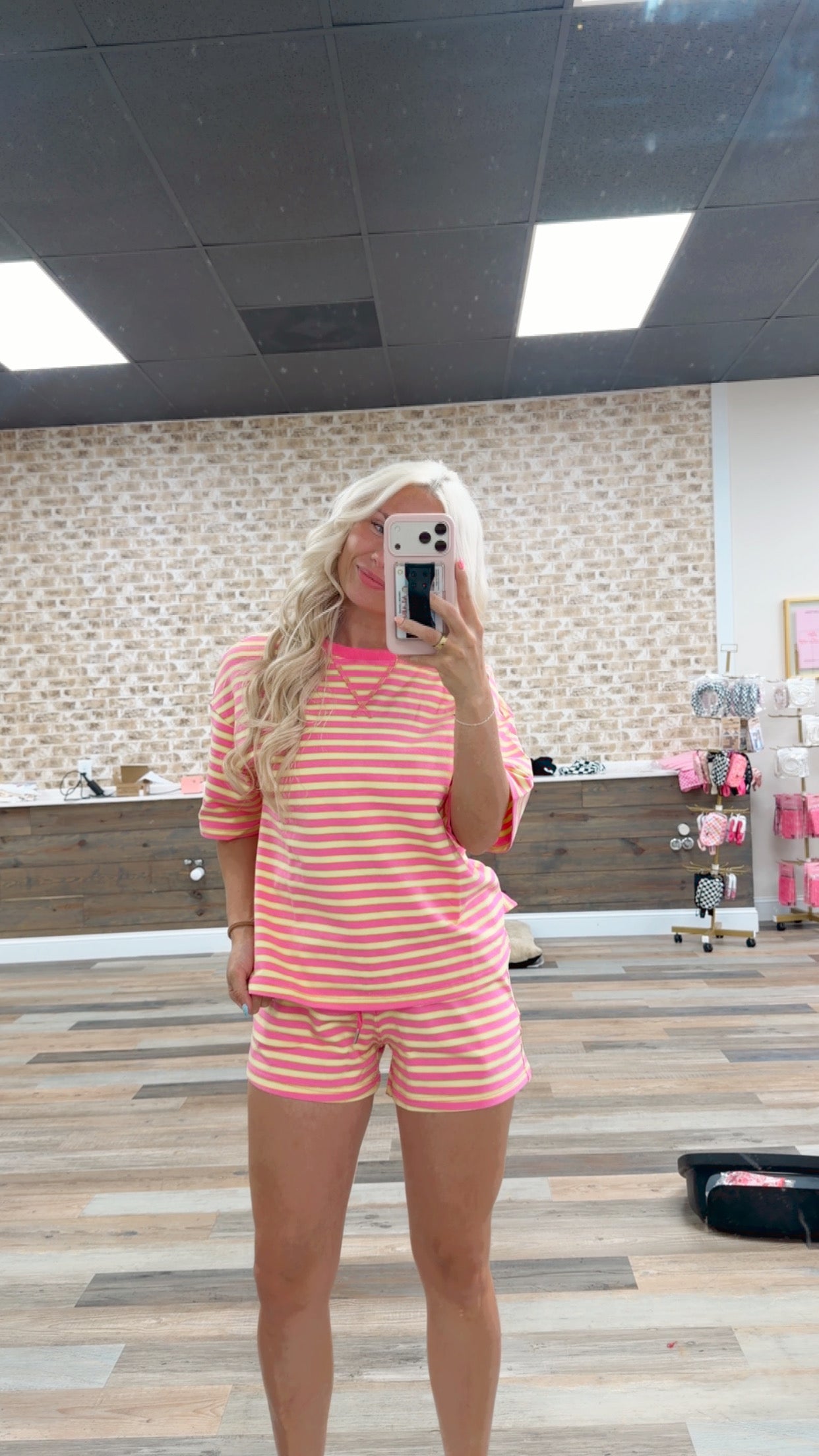 strawb banana striped set