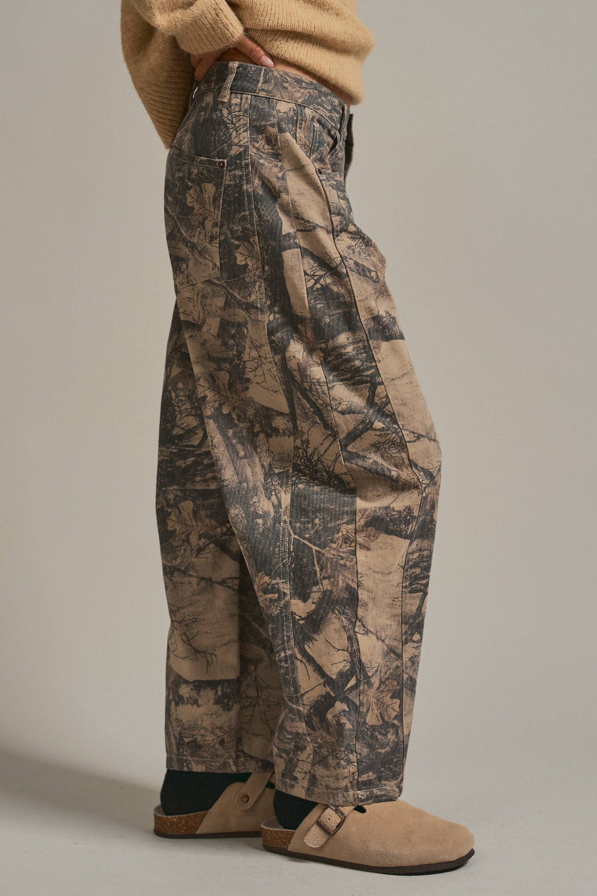Camo Print Cotton Balloon Pants