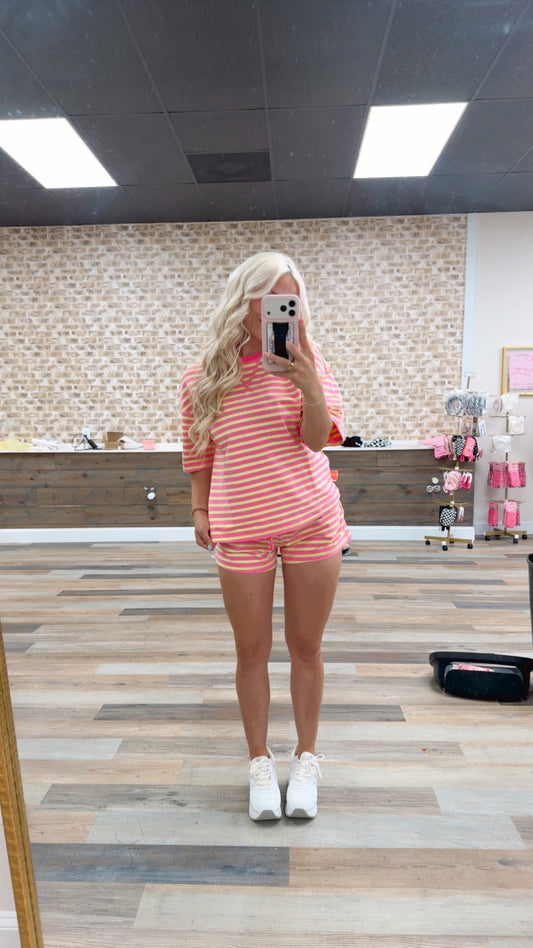 strawb banana striped set