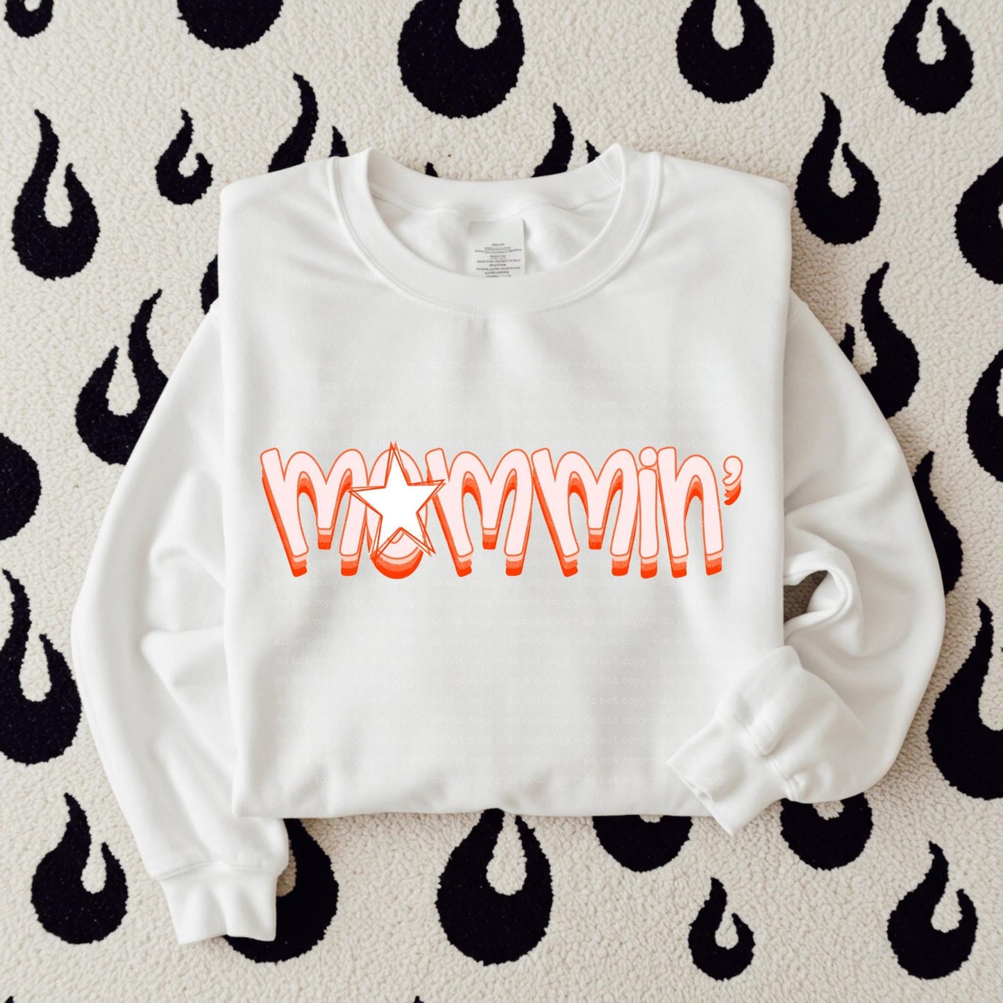 mommin' graphic preorder