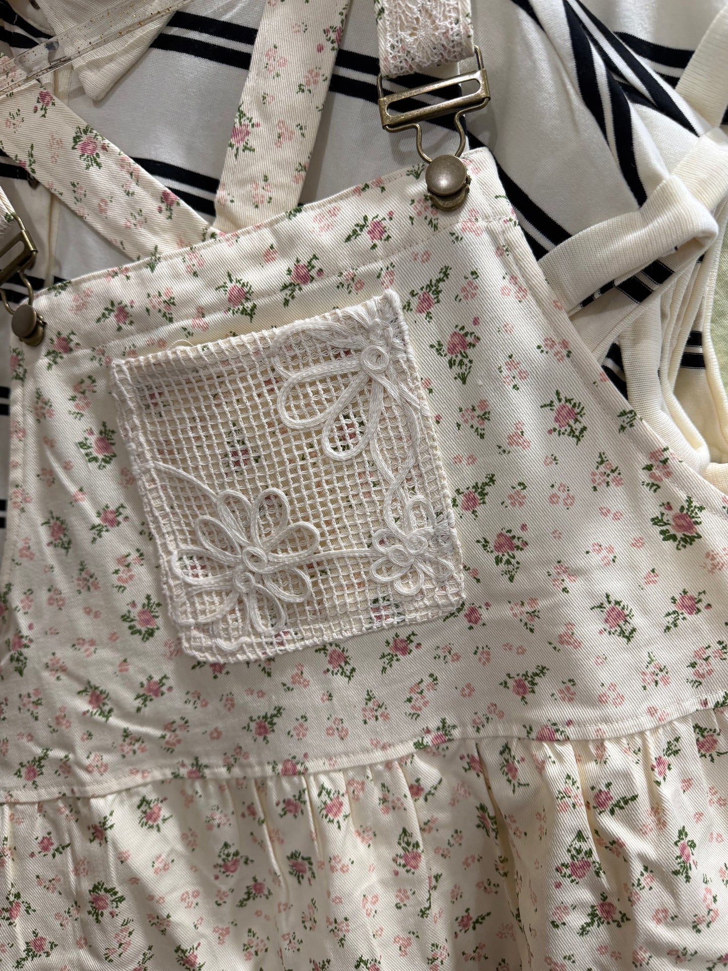 lace detail floral overall dress