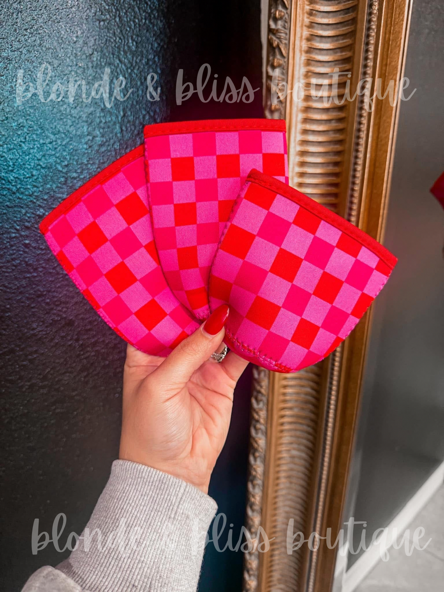 GIRLIE KOOZIES