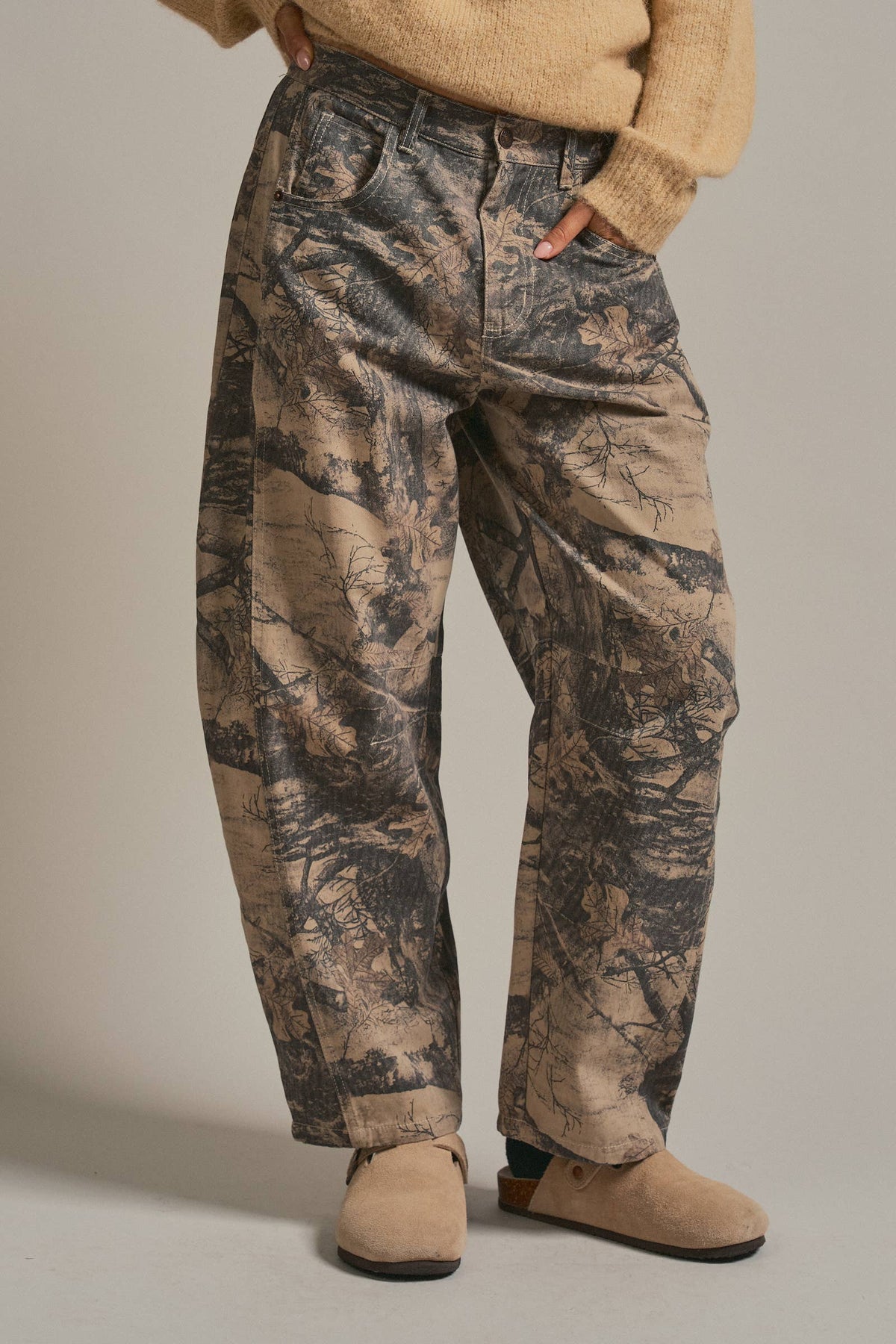 Camo Print Cotton Balloon Pants